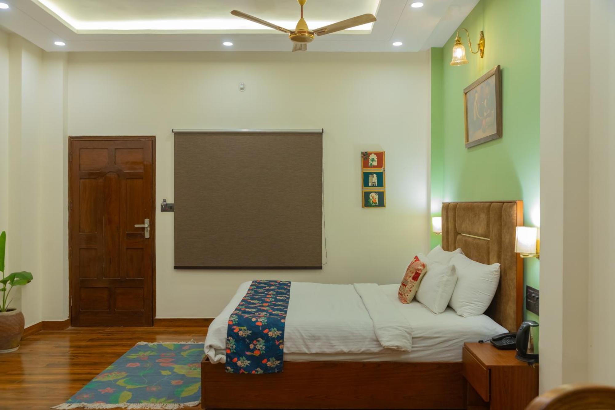 Hotel Sethi Legacy Haridwār Esterno foto